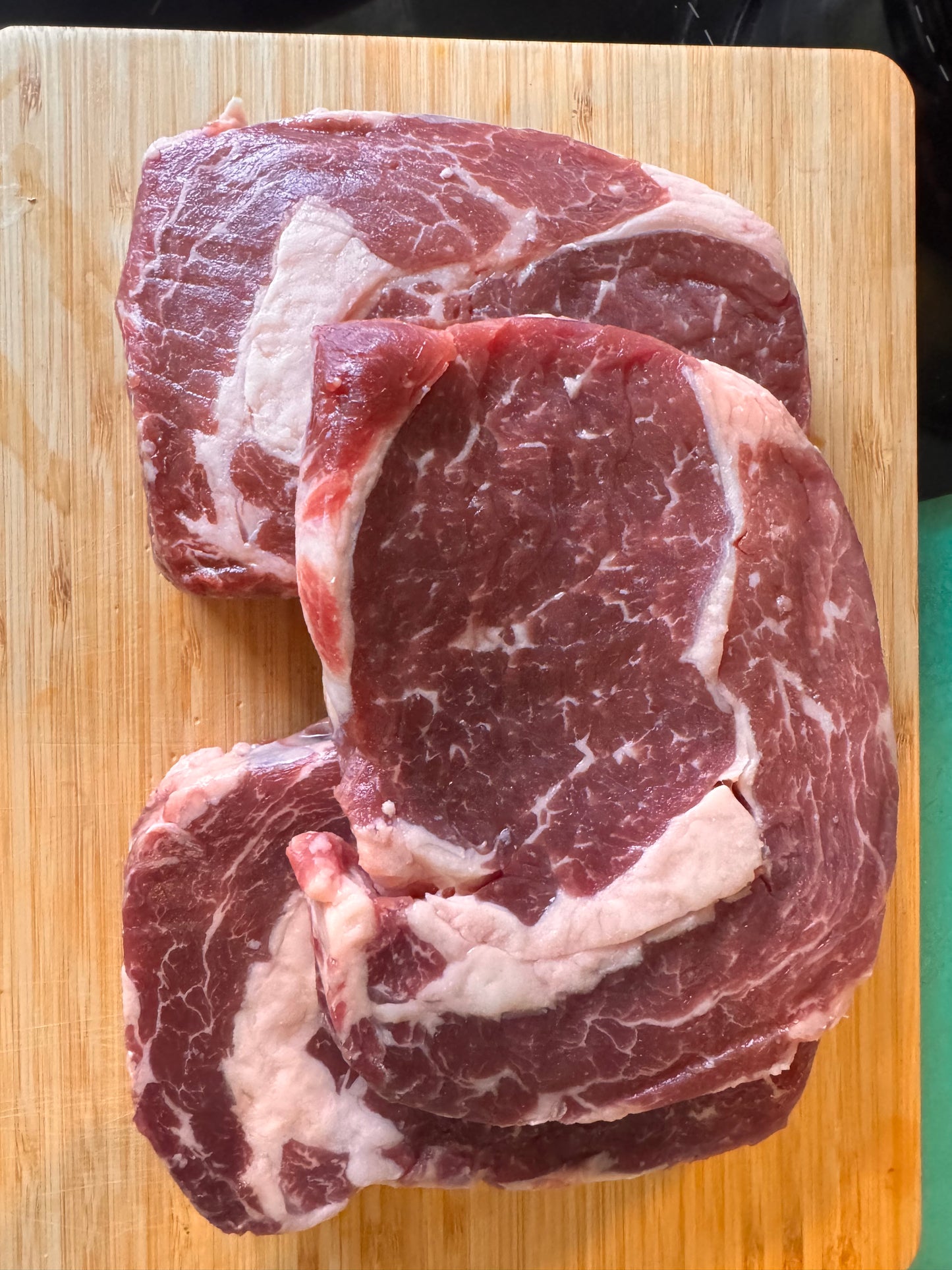 RibEye-Steak „Super Marmor” Polen – Perfekte Harmonie von Geschmack und Marmorierung